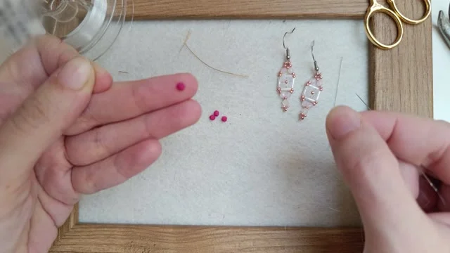 Az első kör gyöngyei a tenyéren